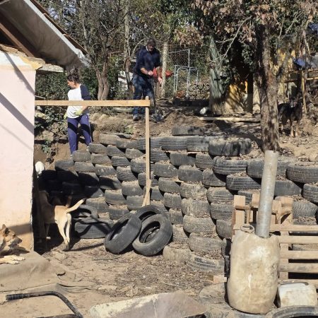 A munka nem áll meg